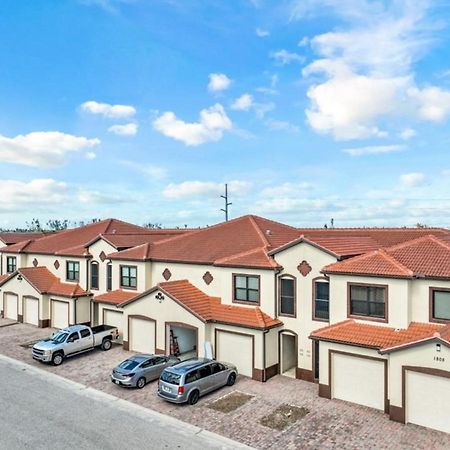 Luxury Oasis - Pool, Bbq, Patio - Cape Coral, Florida Apartment Exterior photo