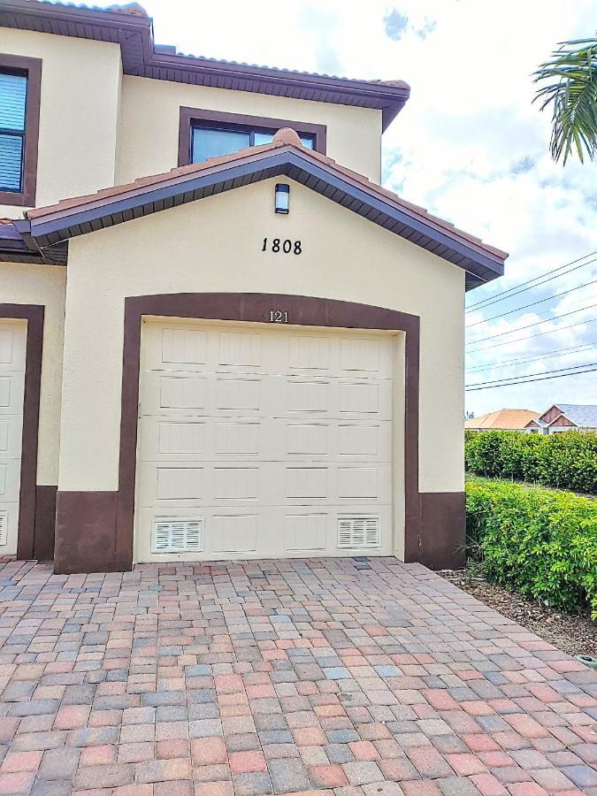 Luxury Oasis - Pool, Bbq, Patio - Cape Coral, Florida Apartment Exterior photo